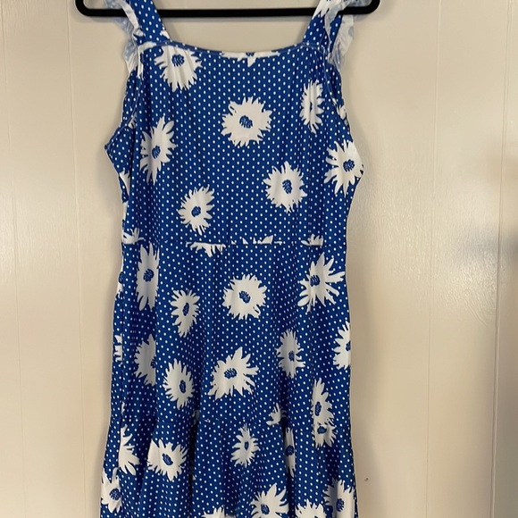 Cute Floral Sundress Has side tie Sz Xl - Picture 5 of 6